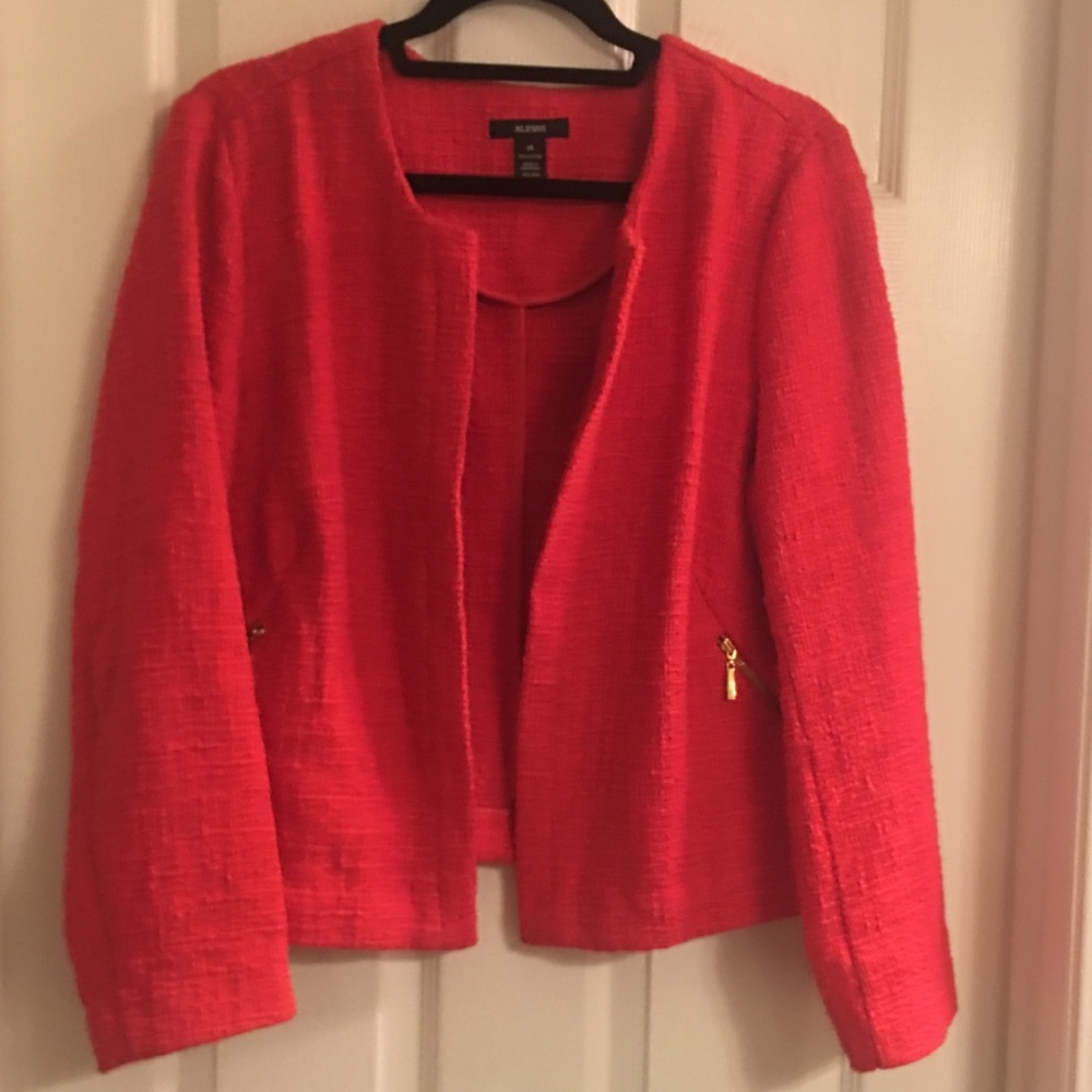 Red Hot 🔥 Sexy Alfani Jacket ❤️